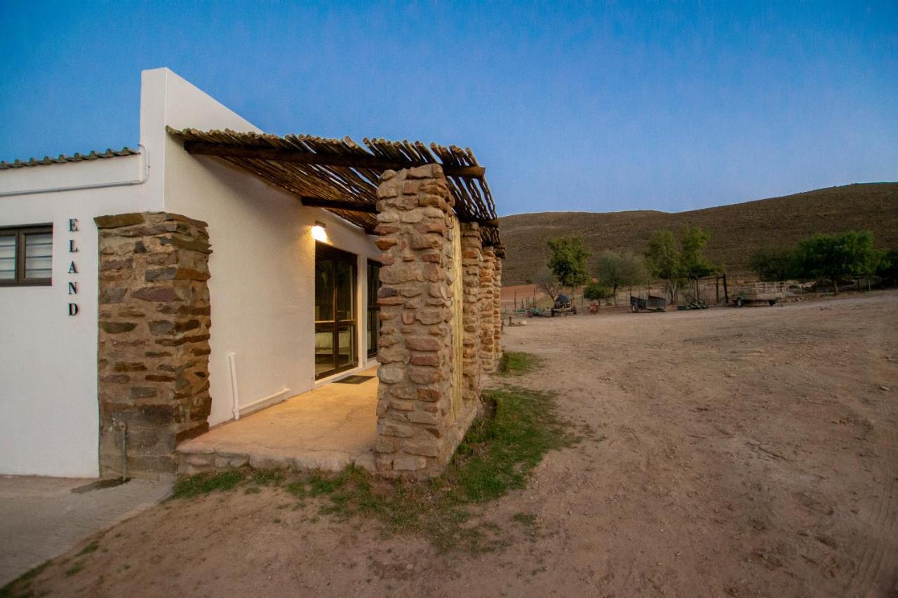 מונטאגו Desert Wind Private Guest And Game Farm מראה חיצוני תמונה
