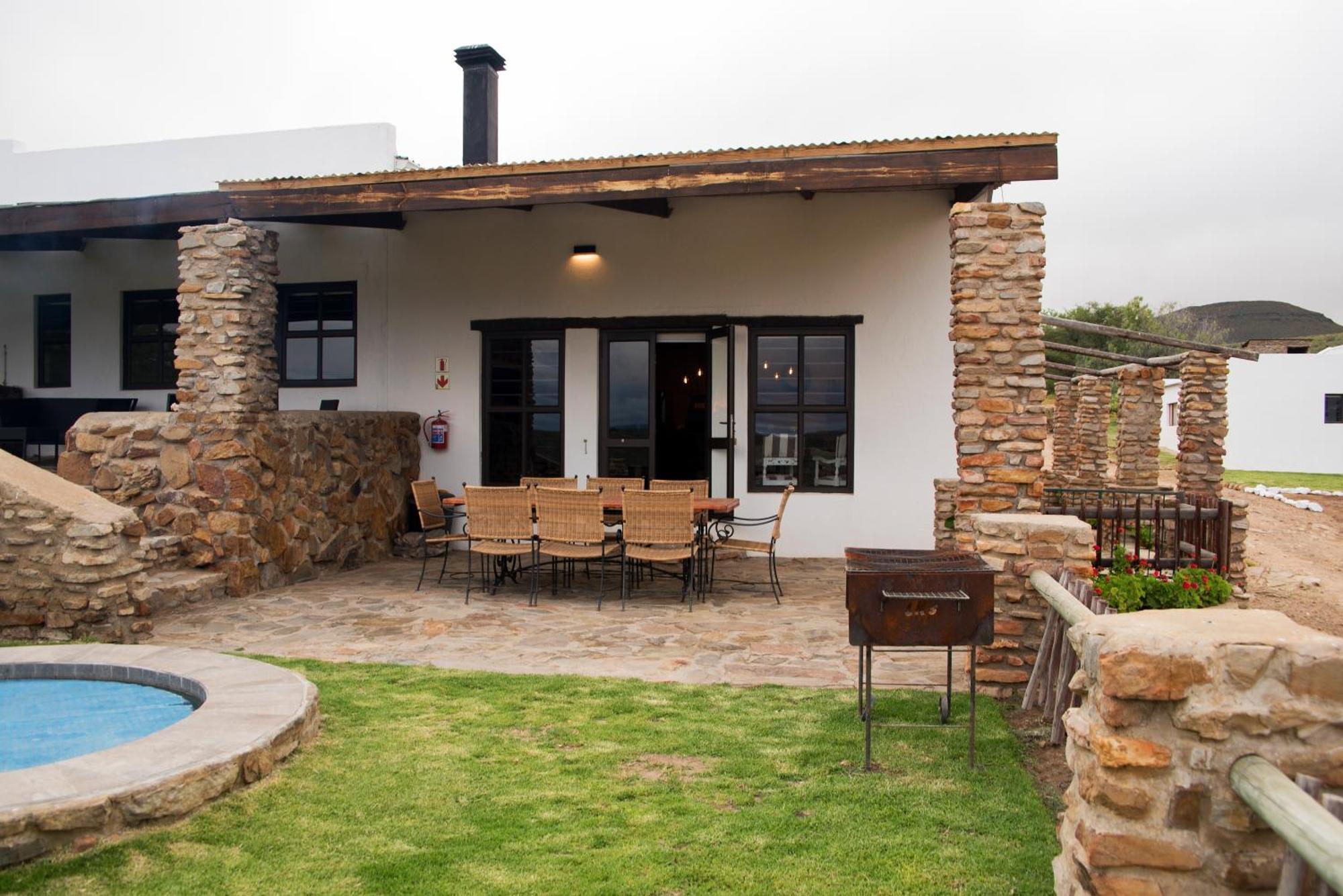 מונטאגו Desert Wind Private Guest And Game Farm מראה חיצוני תמונה